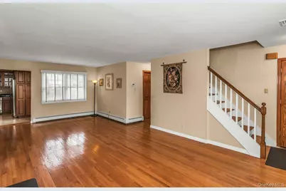 26 Bayview Avenue, Massapequa, NY 11758 - Photo 6