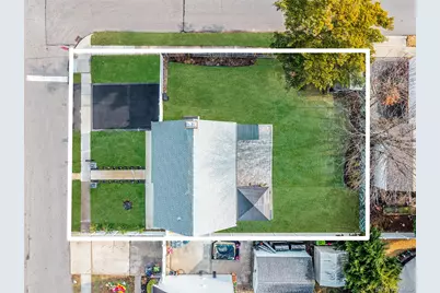 616 Kenmore Avenue, Copiague, NY 11726 - Photo 22