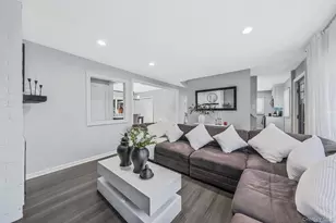 616 Kenmore Ave, Copiague, NY 11726 - Photo 28