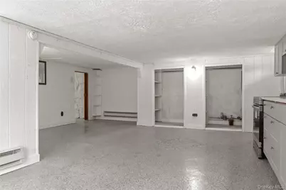 378 Broadway 9W #3, Esopus, NY 12487 - Photo 2