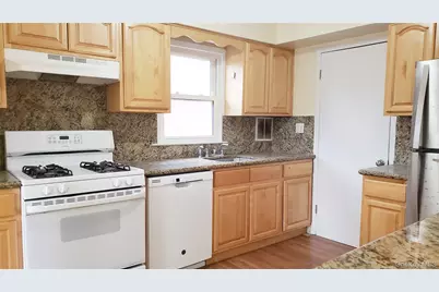 15-39 208 Street #2 Fl., Bayside, NY 11360 - Photo 10