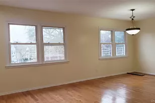 15-39 208th St, Bayside, NY 11360 - Photo 2