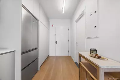 8 Chester Avenue #116, White Plains, NY 10601 - Photo 2