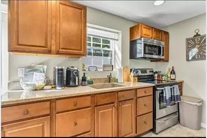 50 E Beach, Lindenhurst, NY 11757 - Photo 4