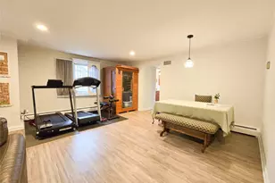 112 Crescent Dr, Searingtown, NY 11507 - Photo 32