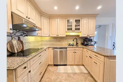 112 Crescent Drive, Searingtown, NY 11507 - Photo 8