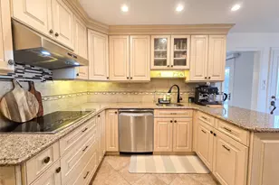 112 Crescent Dr, Searingtown, NY 11507 - Photo 8