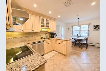 112 Crescent Drive, Searingtown, NY 11507 - Photo 10