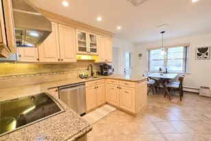 112 Crescent Dr, Searingtown, NY 11507 - Photo 10