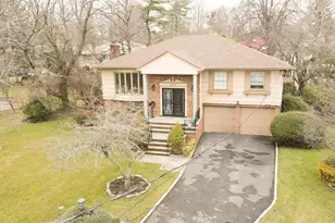 112 Crescent Dr, Searingtown, NY 11507 - Photo 44