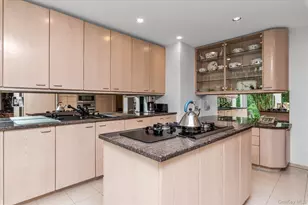 19 Flamingo Rd, East Hills, NY 11576 - Photo 4