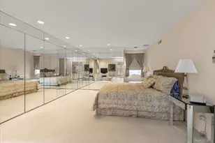 19 Flamingo Rd, East Hills, NY 11576 - Photo 14