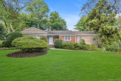 19 Flamingo Road, East Hills, NY 11576 - Photo 1