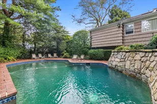 19 Flamingo Rd, East Hills, NY 11576 - Photo 20