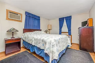 254 W 1st St, West Islip, NY 11795 - Photo 10