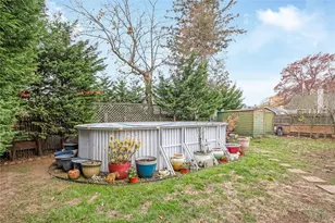 254 W 1st St, West Islip, NY 11795 - Photo 20