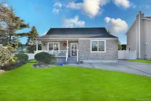 24 Arlyn Dr E, Massapequa, NY 11758 - Photo 2