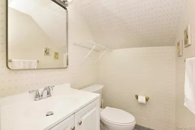 24 Arlyn Drive E, Massapequa, NY 11758 - Photo 26