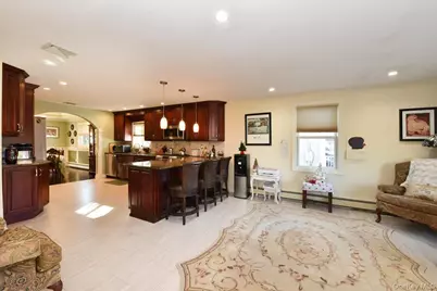 24 Arlyn Drive E, Massapequa, NY 11758 - Photo 8
