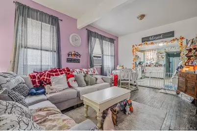 21 S Summit Avenue, Patchogue, NY 11772 - Photo 8