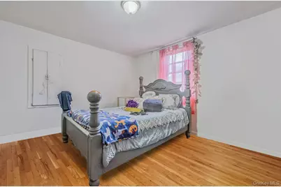 21 S Summit Avenue, Patchogue, NY 11772 - Photo 10