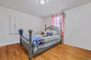 21 S Summit Ave, Patchogue, NY 11772 - Photo 10