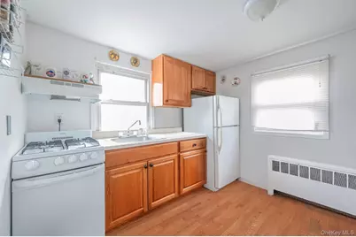 21 S Summit Avenue, Patchogue, NY 11772 - Photo 14