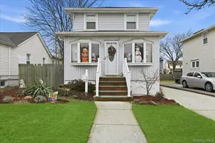 307 Frederick Ave, Bellmore, NY 11710 - Photo 2