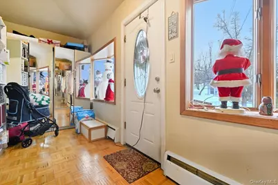 307 Frederick Avenue, Bellmore, NY 11710 - Photo 4