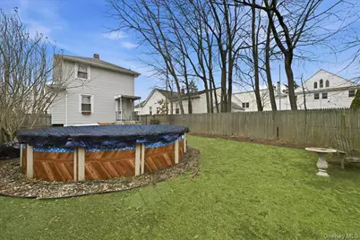 307 Frederick Avenue, Bellmore, NY 11710 - Photo 18