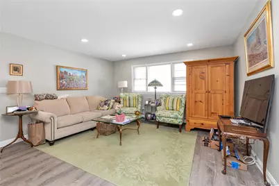 26 Lancaster Road, Island Park, NY 11558 - Photo 16