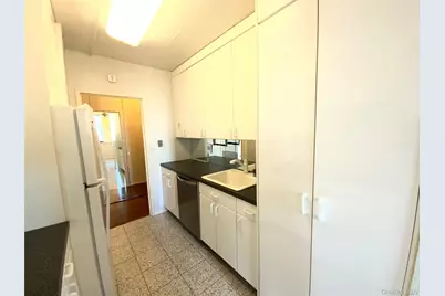 27010 Grand Central Parkway #22S, Floral Park, NY 11005 - Photo 10