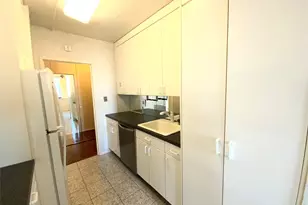 270-10 Grand Central Pkwy, Floral Park, NY 11005 - Photo 10