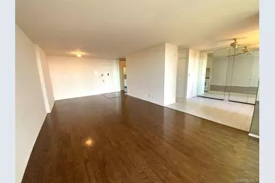 27010 Grand Central Parkway #22S, Floral Park, NY 11005 - Photo 6