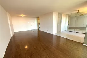 270-10 Grand Central Pkwy, Floral Park, NY 11005 - Photo 6