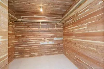 1 Tiffany Circle, Manhasset, NY 11030 - Photo 26