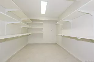 1 Tiffany Cir, Manhasset, NY 11030 - Photo 30