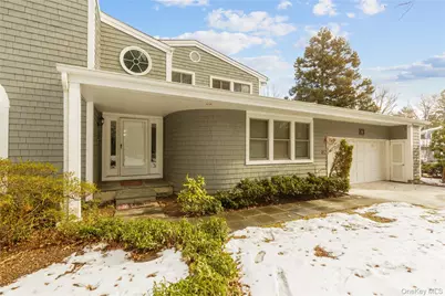 1 Tiffany Circle, Manhasset, NY 11030 - Photo 2