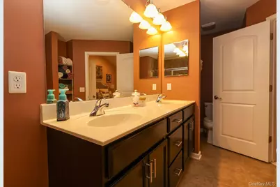 1210 Hawthorn Way, New Windsor, NY 12553 - Photo 22