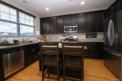 1210 Hawthorn Way, New Windsor, NY 12553 - Photo 12