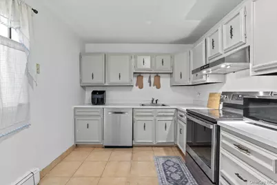 7 Granada Crescent #6, White Plains, NY 10603 - Photo 14