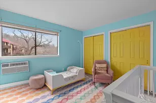 7 Granada Crescent, White Plains, NY 10603 - Photo 10