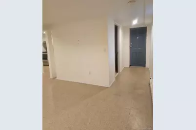 31 Albermarle Avenue, Holtsville, NY 11742 - Photo 6