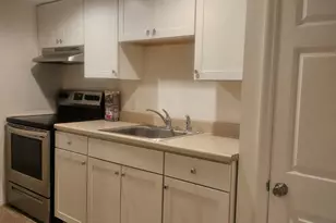 31 Albermarle Ave, Holtsville, NY 11742 - Photo 4