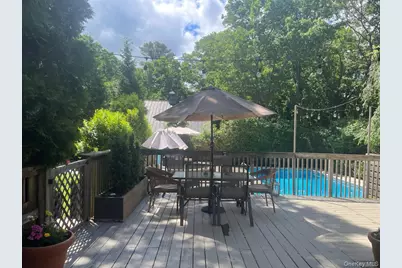 98 Squiretown Road, Hampton Bays, NY 11946 - Photo 4