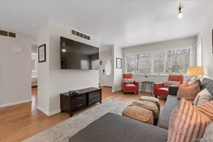 98 Squiretown Rd, Hampton Bays, NY 11946 - Photo 10