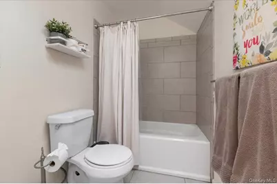 98 Squiretown Road, Hampton Bays, NY 11946 - Photo 20