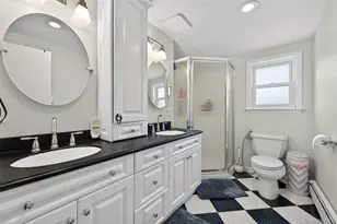 867 Duncan Dr, Westbury, NY 11590 - Photo 14