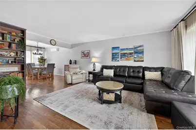 867 Duncan Drive, Westbury, NY 11590 - Photo 4