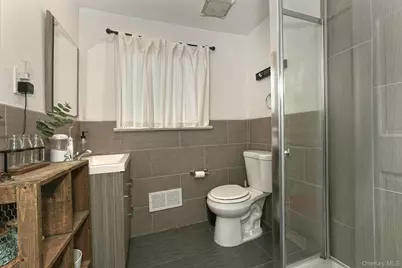 17 Pine Tree Road, South Huntington, NY 11746 - Photo 18